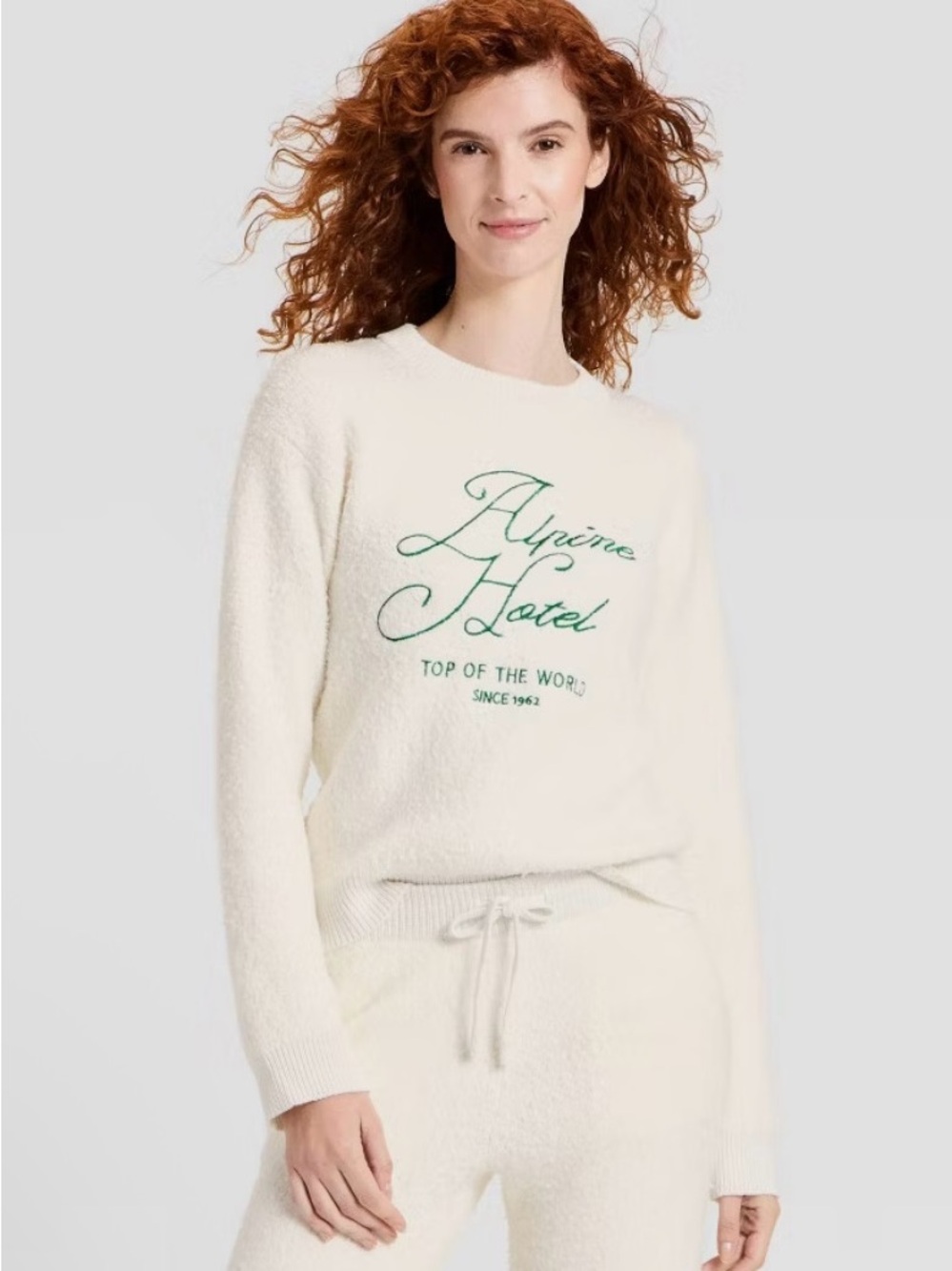 New Universal Thread Alpine Hotel Cream Cozy Pullover Sweater with Green Script